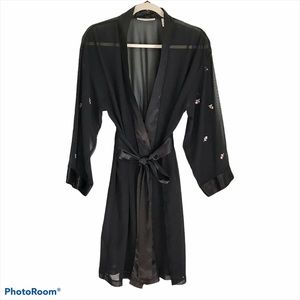 VTG Valerie Stevens Black Sheer Embroidered Robe M
